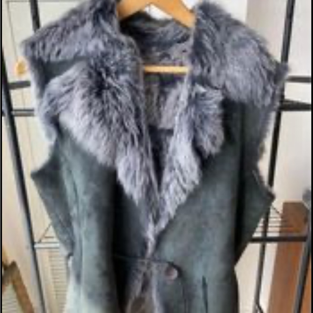 RIZAL real Fur and real leather vest 
Blue grey